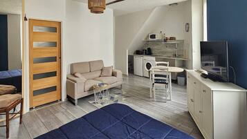 1 chambre, fer et planche Ă repasser, Wi-Fi gratuit