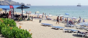 Livane Beach Otel