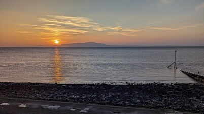 Spacious 3 bedroom townhouse by the coast, close to all amenities.