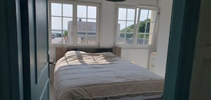 4 bedrooms, WiFi