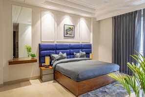 Studio, City View | In-room safe, desk, laptop workspace, blackout curtains - Housr Sector 56 Gurgaon Golf Course Road (Gurugram)
