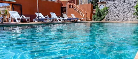 10 piscines extérieures