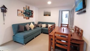 Unclassified image, 3 of 25, button - 2 Minutes From the Beach, Brand new Apar (Tonsupa)