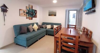 2 Minutes From the Beach, Brand new Apar