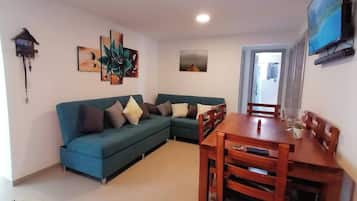 House, 3 Bedrooms, Accessible, Terrace | Living room