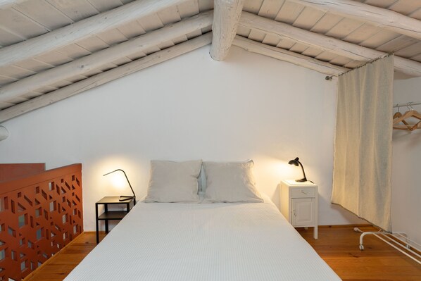 1 chambre, fer et planche à repasser, Wi-Fi gratuit, draps fournis