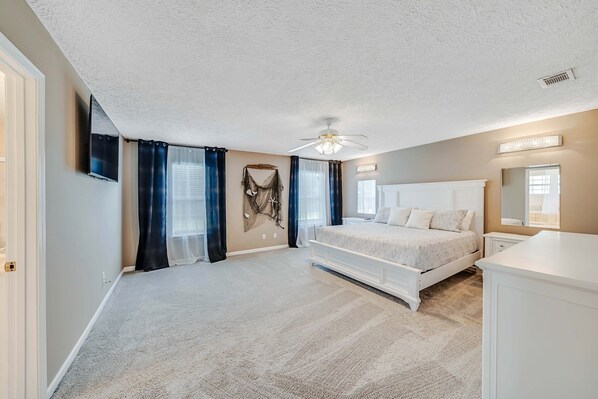 4 bedrooms, WiFi, bed sheets