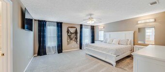  Spacious 4-bedroom house in sunny Panama City Beach with AC, WiFi, & Game Room!