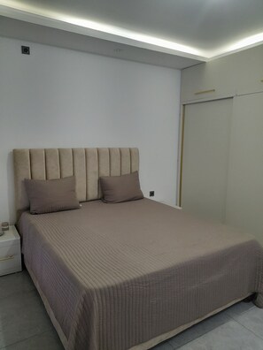 1 Schlafzimmer, Bügeleisen/Bügelbrett, kostenloses WLAN, Bettwäsche