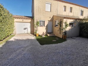 Exterior - Family house with swimming pool - Near Nîmes and Grau du Roi (Bernis)