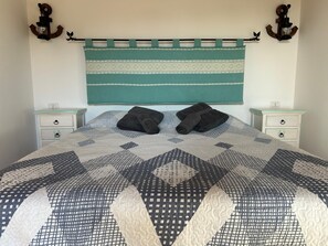 2 Schlafzimmer, Reisekinderbett, kostenloses WLAN, Bettwäsche