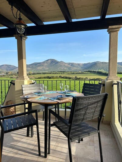 Villa Oleanders d'Ogoz with crazy views and pool