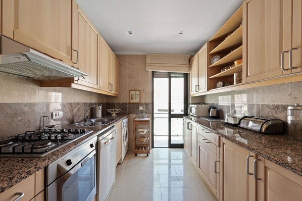 Fridge, microwave, oven, dishwasher