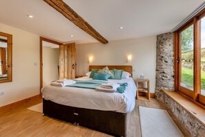 4 chambres, lit parapluie, Wi-Fi gratuit, draps fournis