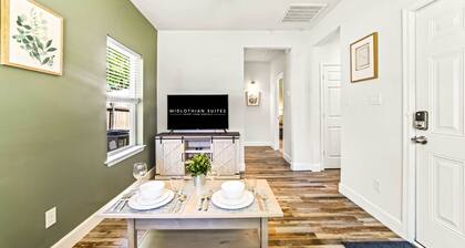 Clean, Modern, Walk to Downtown | SAI