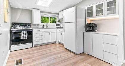 Newly Updated, Mins to DFW | TMA