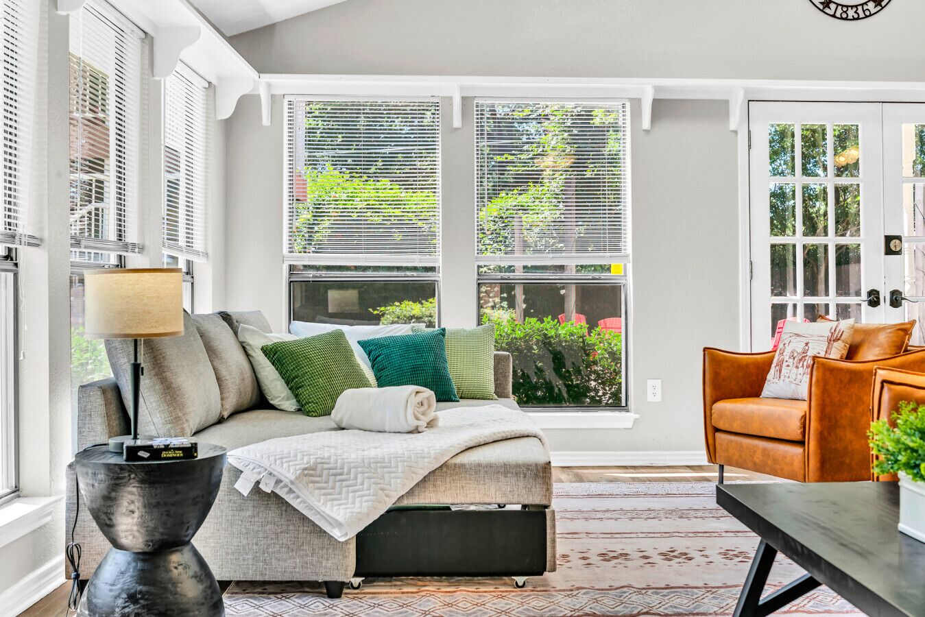 智能電視、電子遊戲、足球機、乒乓球設施