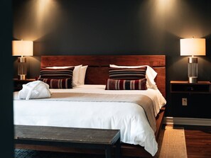 2 bedrooms, desk, free WiFi, bed sheets