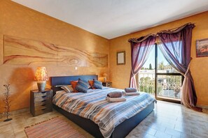 2 soverom, strykejern/-brett, wi-fi og sengetøy