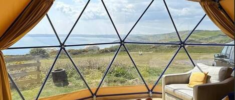 キャビン | 内装