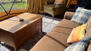 Cabin | Living area