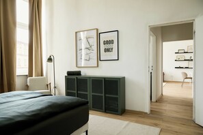 2 Schlafzimmer, Schreibtisch, Bügeleisen/Bügelbrett, kostenloses WLAN