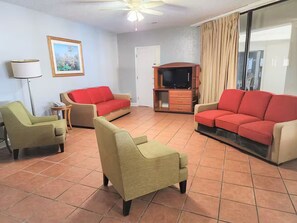 Suite familiar, vista al parque | Wifi gratis y ropa de cama 