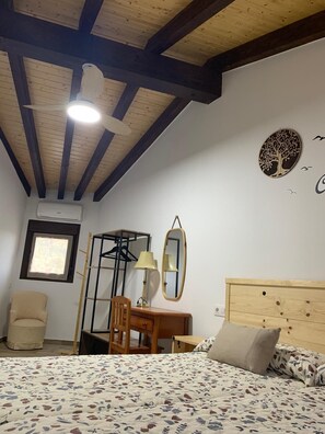 3 makuuhuonetta, silitysrauta/-lauta, Wi-Fi, vuodevaatteet