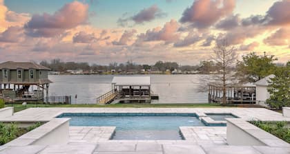 4500 square feet of serenity on False River