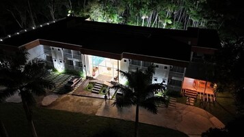 Fachada de la propiedad