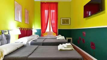 Caja de seguridad en la habitación y escritorio