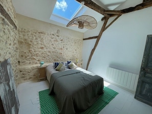 6 chambres, fer et planche Ă repasser, Wi-Fi, draps fournis
