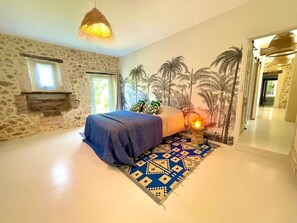 6 camere, ferro/asse da stiro, Wi-Fi, lenzuola