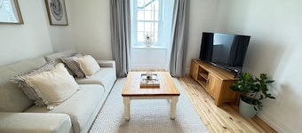 Tree Hill Cottage – Sleeps 4 | Stratton, Bude
