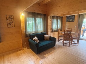 Smart TV - Gîte Chêne-Pin - Nature & Serenity Chalet at the Oasis des Corbières (Boutenac)