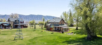 Emma`s Timeless Treasure