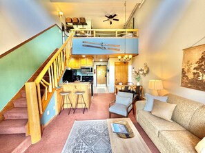 Smart TV, fireplace, ping pong