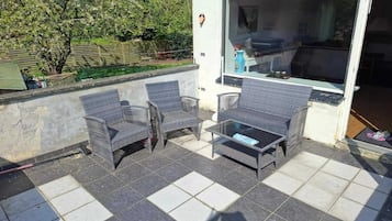 ํ์ฐ์ค | ์ธ๊ด