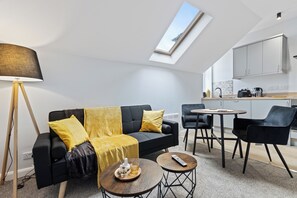 Classic Apartment, 1 King Bed, Non Smoking, Patio | Living area | TV - Bushrah House  (Nottingham)
