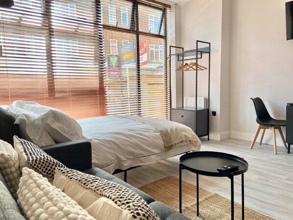 Bügeleisen/Bügelbrett, WLAN