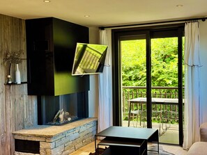 Televisión, chimenea