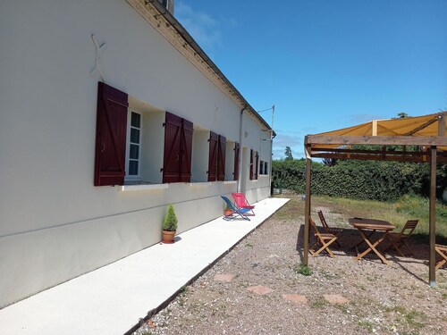 Charmante Maison de pleins pieds au cœur du Périgord blanc en Dordogne.
