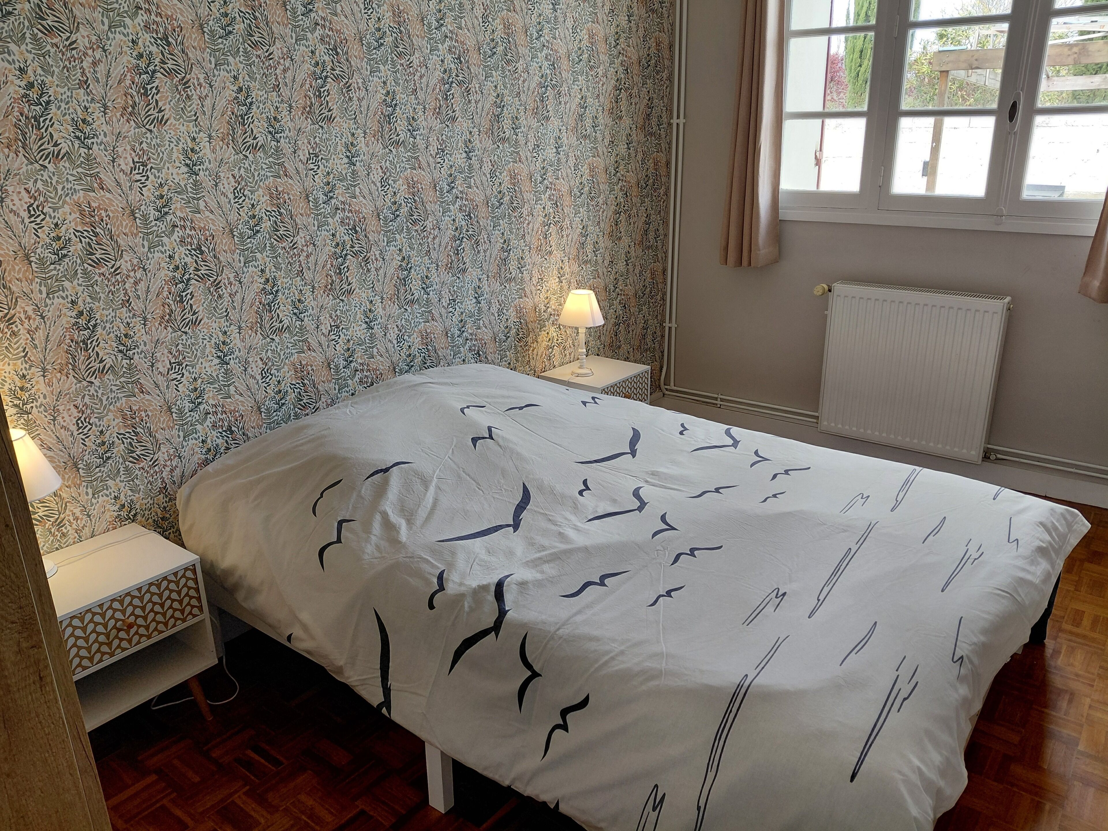 2 chambres, fer et planche à repasser, lit parapluie, Wi-Fi gratuit