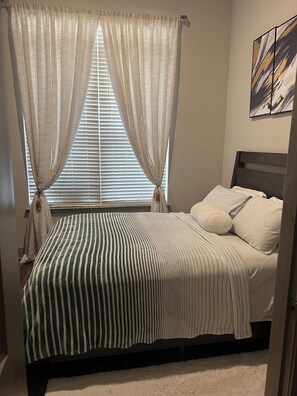 1 chambre, fer et planche à repasser, Wi-Fi gratuit, draps fournis