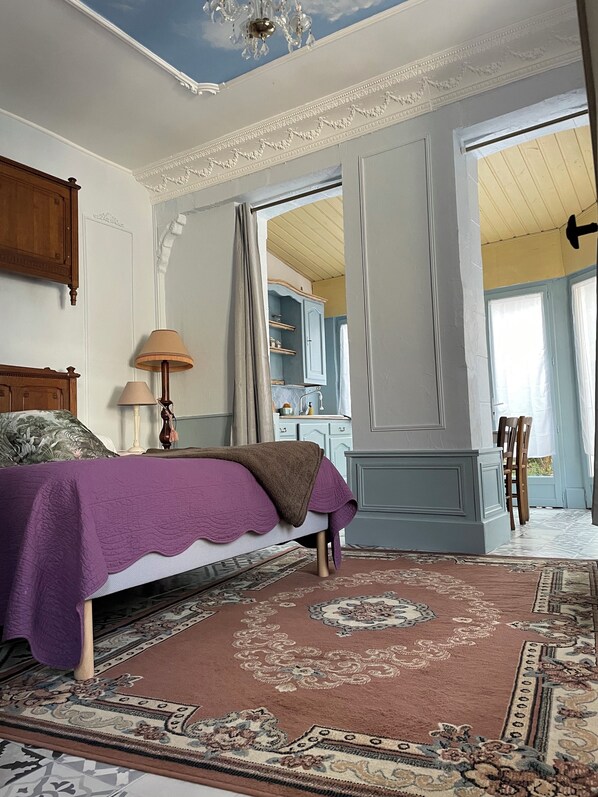 1 bedroom, WiFi, bed sheets