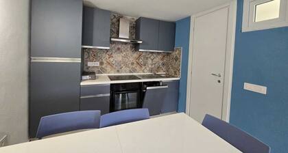 Modern vacation home within walking distance of the sea