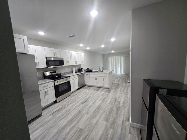 Microwave, oven, stovetop, dishwasher