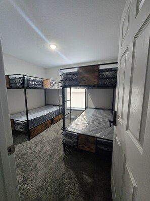 4 bedrooms, WiFi