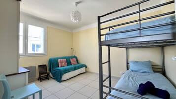 2 chambres, fer et planche Ă repasser, lit parapluie, Wi-Fi gratuit