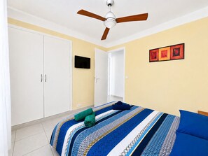2 bedrooms, iron/ironing board, travel cot, free WiFi